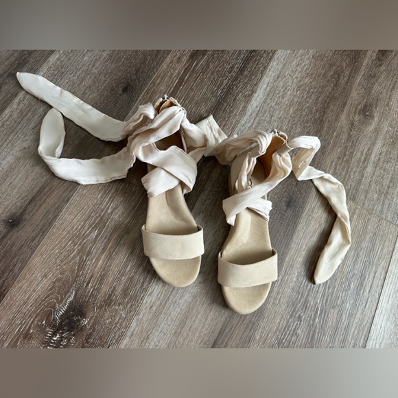 UGG Cream Espadrille Sandals - Picture 14 of 16